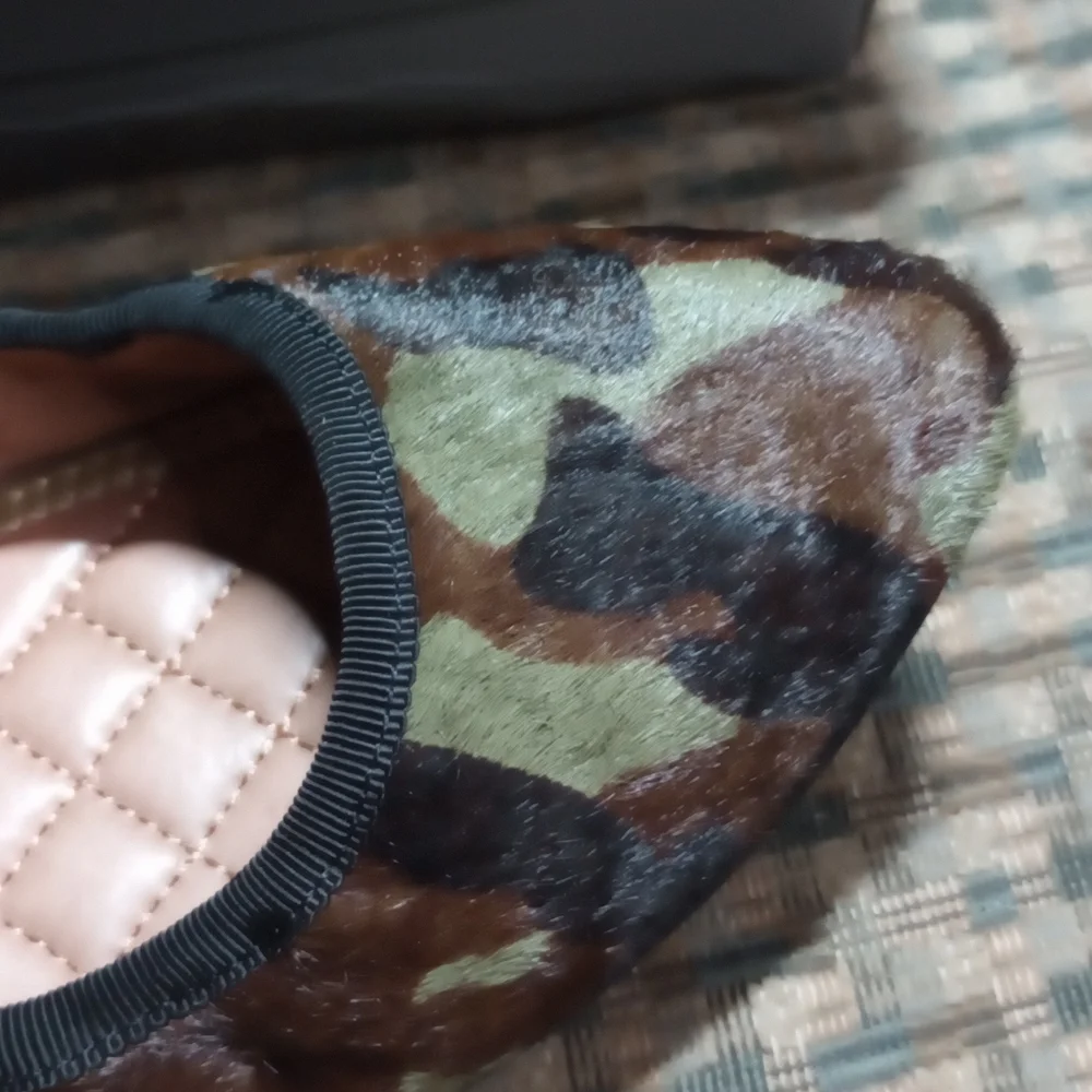 Vince Camuto Green and Brown Camouflage Flats - Picture 6 of 12
